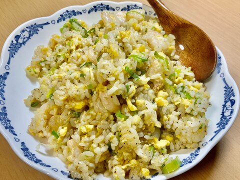 ごま油薫るプリプリ!エビ炒飯!